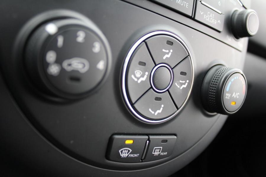  Kia Soul Base 1.6L Eco 2012 года  (фото 23 из 50)